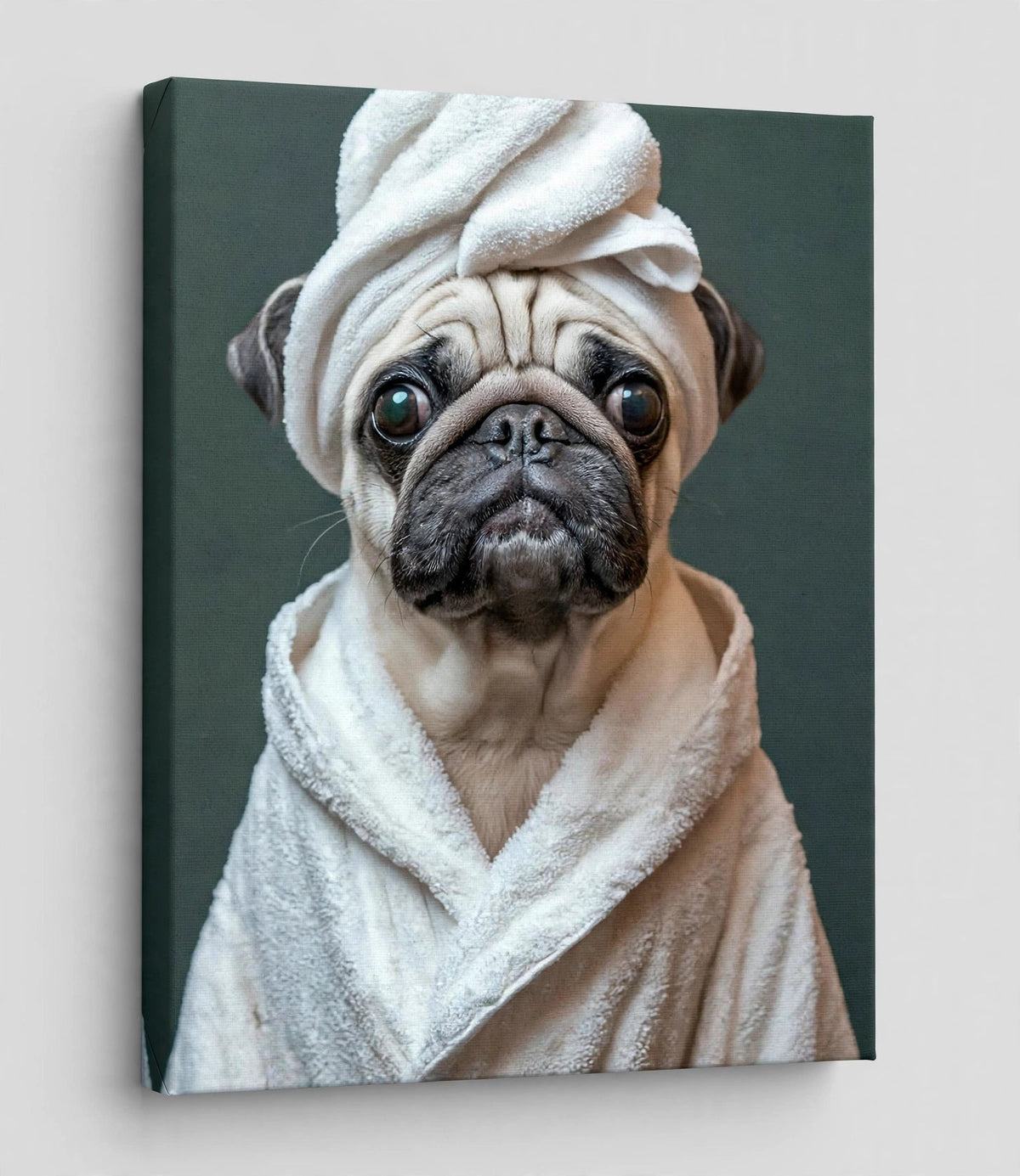 Quadro Personalizado de Pet — Pug de Toalha Branca