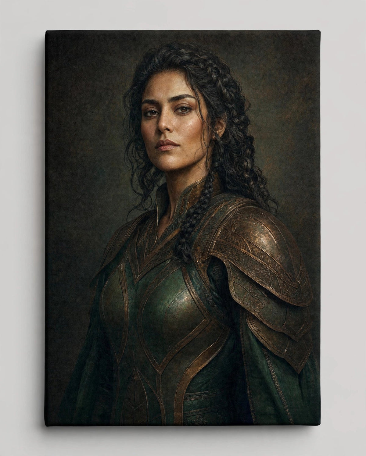 Mulher Guardiã de Bronze — Quadro Personalizado de Mulher