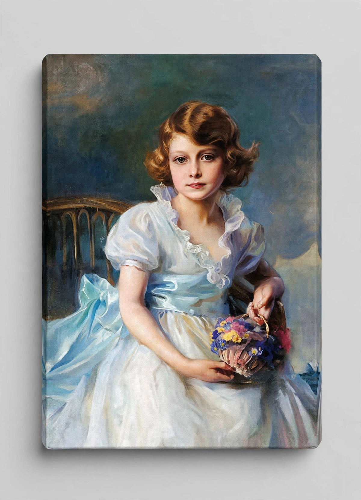 Quadro Infantil Personalizado — Menina com Boneca e Vestido Azul